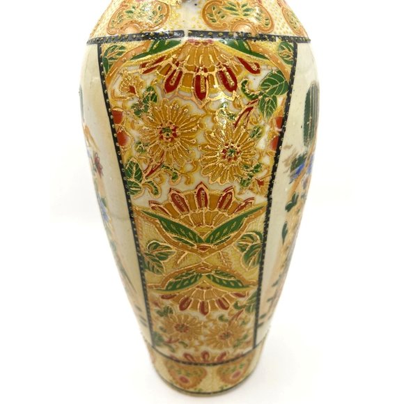 Satsuma Style Gold Hand painted Parrot and Florals Ceramic Vase - Picture 7 of 15